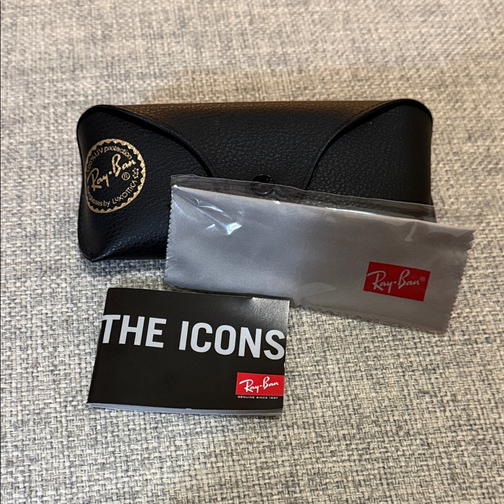 *Case & Cleaning Cloth ONLY *  Ray-Ban Black Leather Sunglasses Case/Accessories
